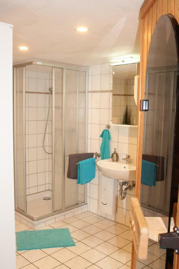Lutzi'S Ferienwohnung Rostock Ngoại thất bức ảnh